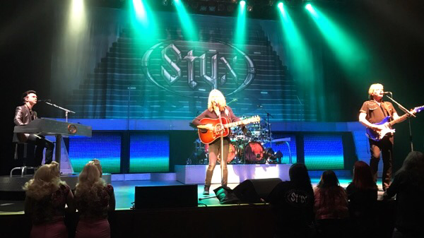 Styx puts on one hell of a show!